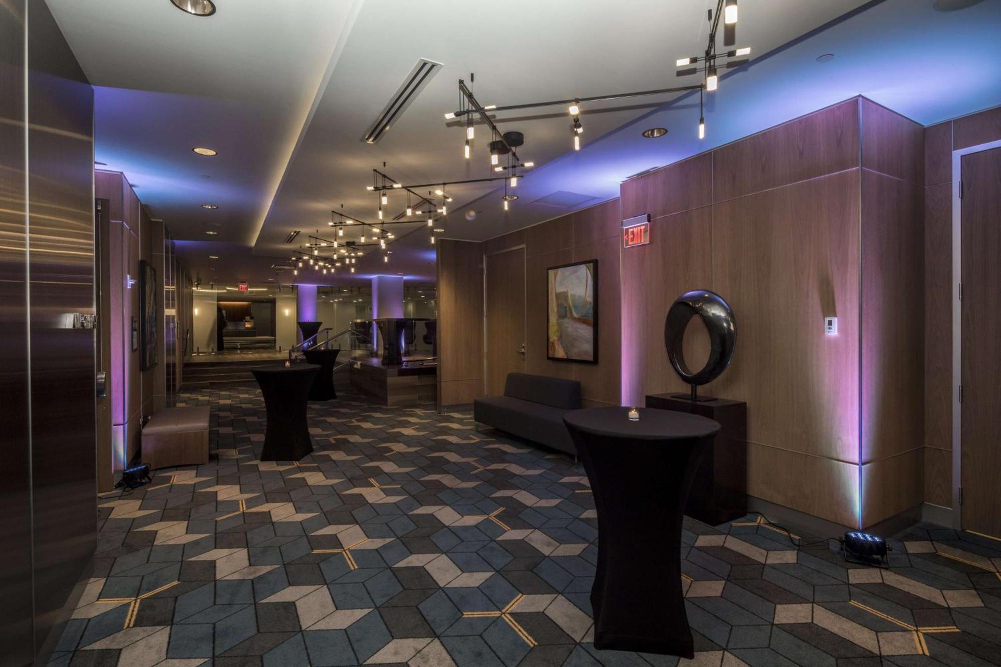 Doubletree By Hilton Hotel & Suites Pittsburgh Downtown Esterno foto
