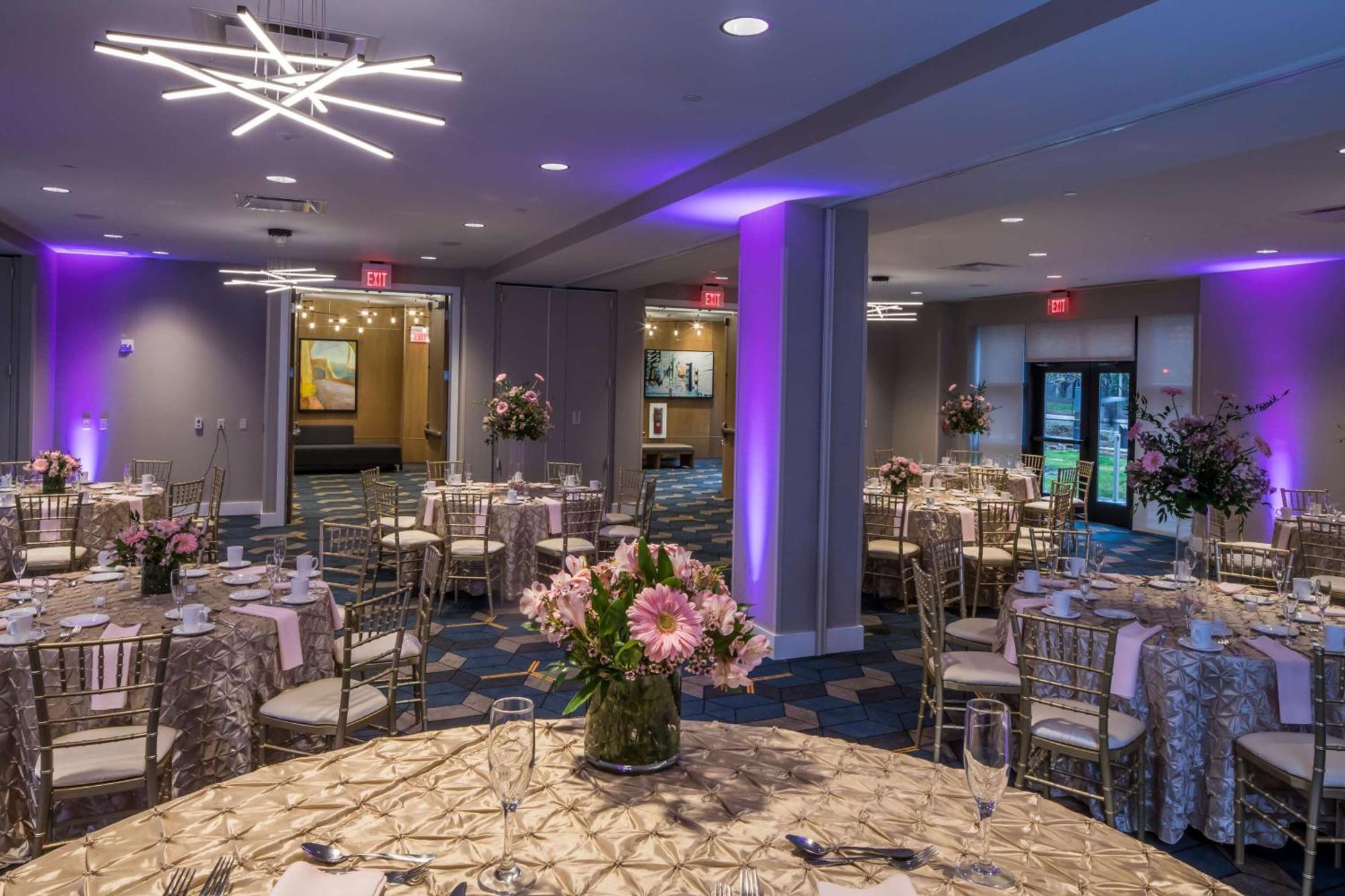 Doubletree By Hilton Hotel & Suites Pittsburgh Downtown Esterno foto