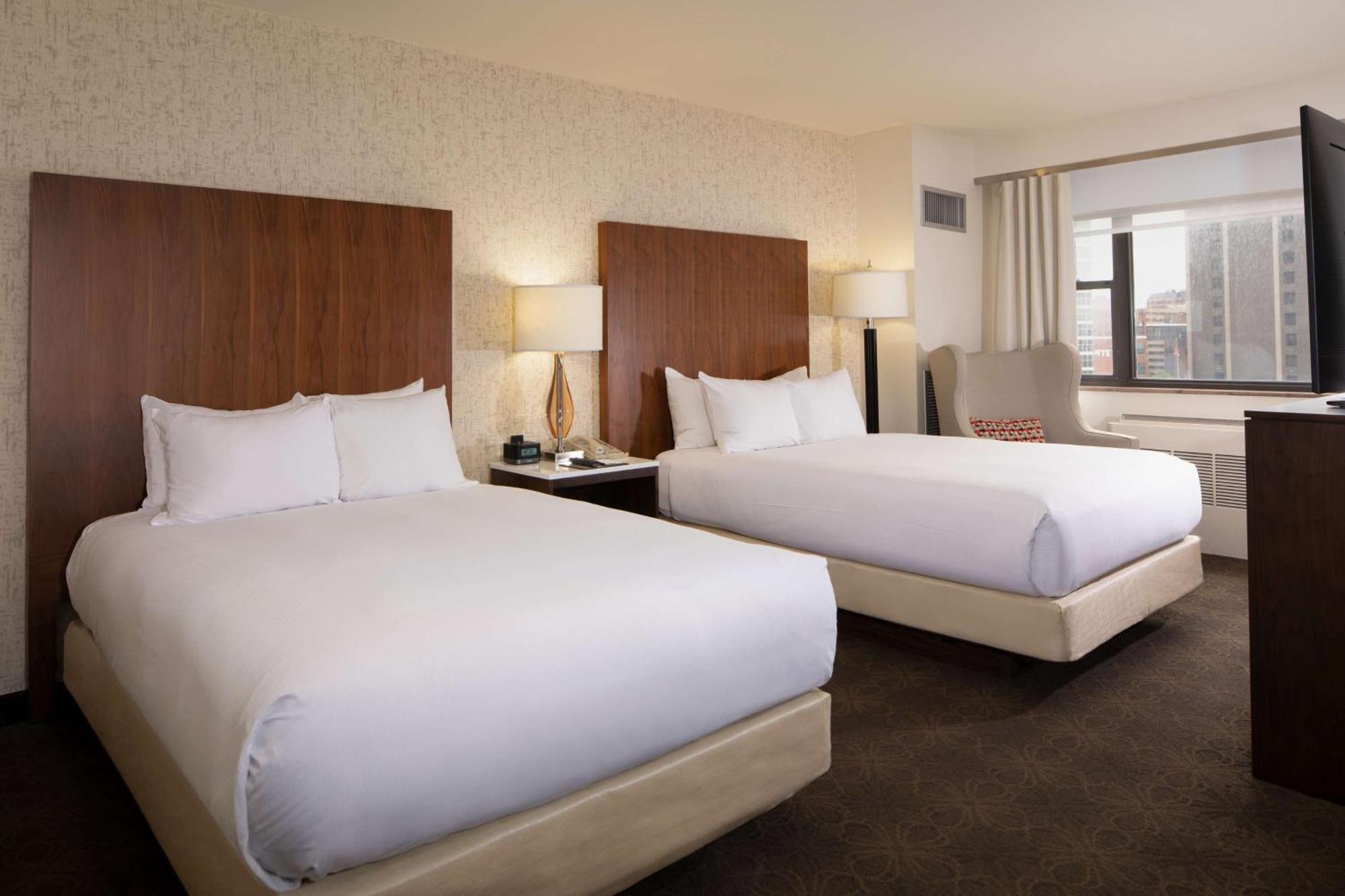 Doubletree By Hilton Hotel & Suites Pittsburgh Downtown Esterno foto