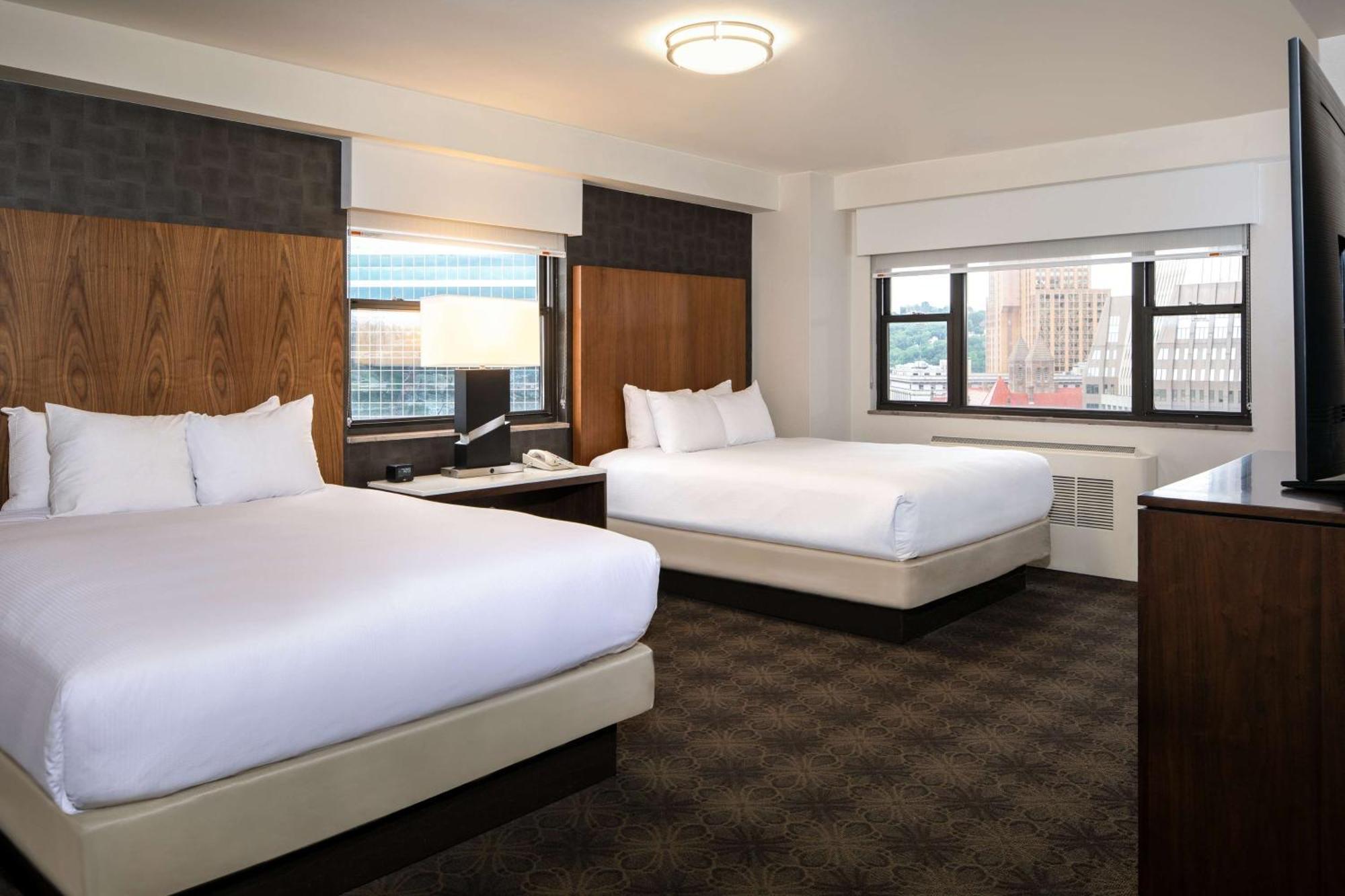 Doubletree By Hilton Hotel & Suites Pittsburgh Downtown Esterno foto