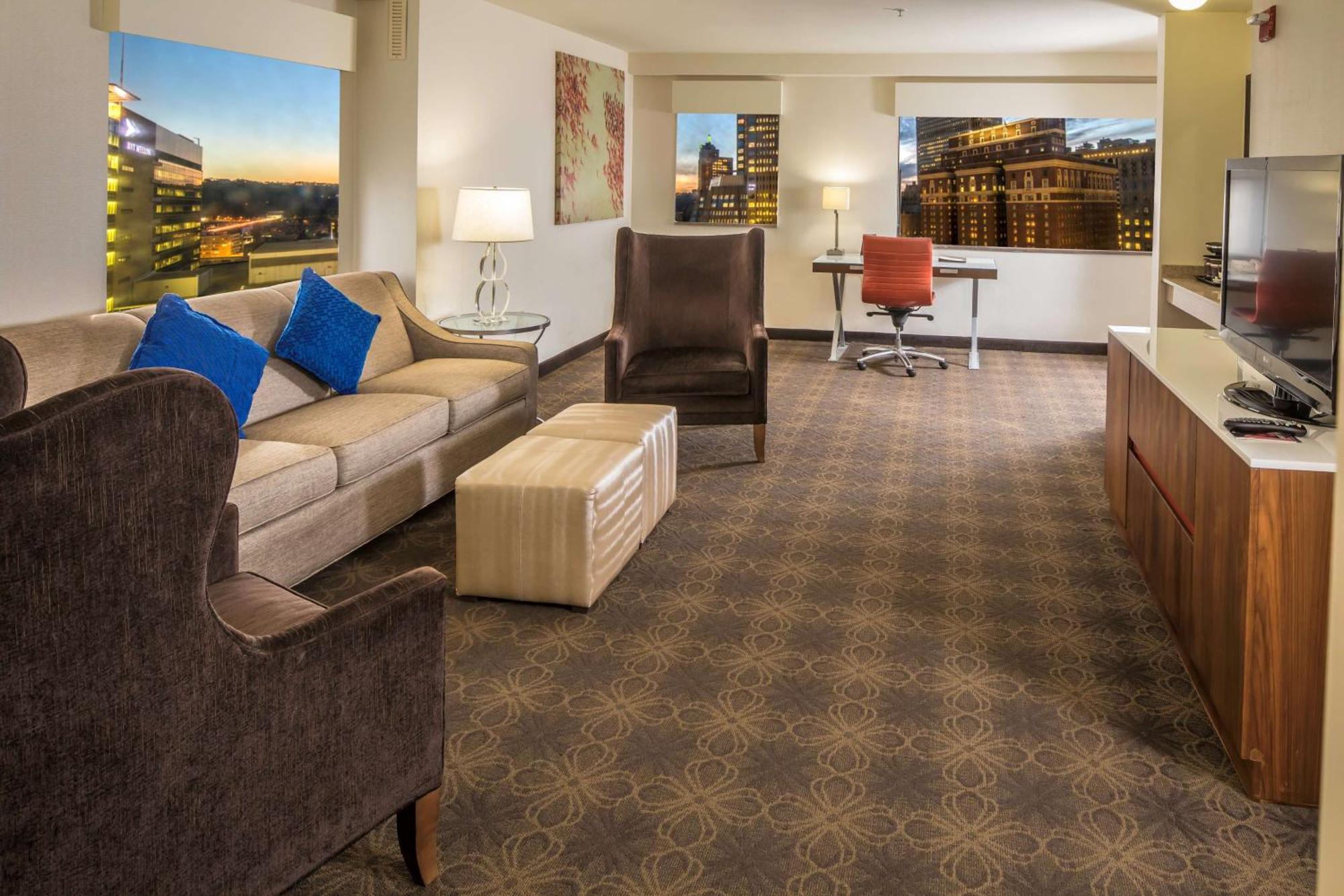 Doubletree By Hilton Hotel & Suites Pittsburgh Downtown Esterno foto