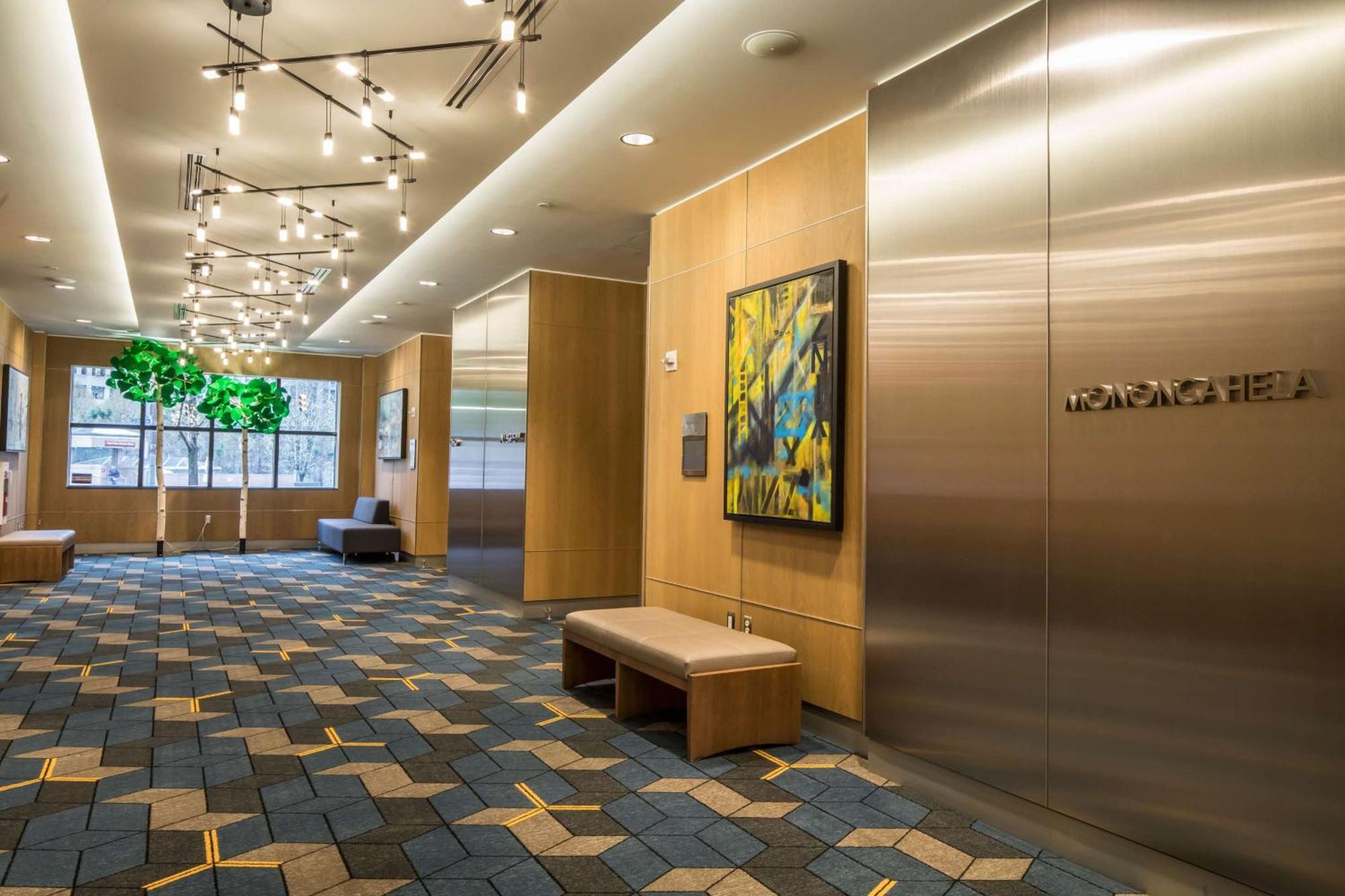 Doubletree By Hilton Hotel & Suites Pittsburgh Downtown Esterno foto